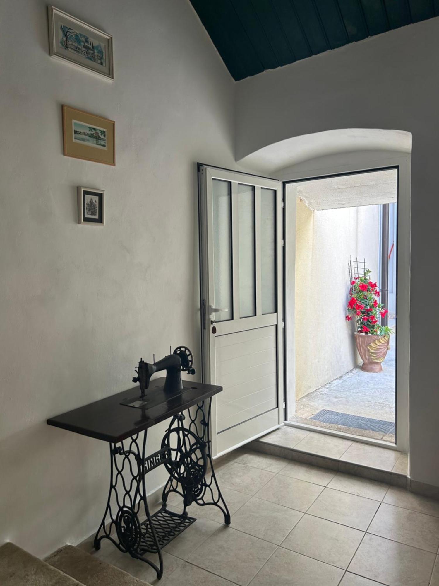 Sobe Gorana Otel Živogošće Dış mekan fotoğraf