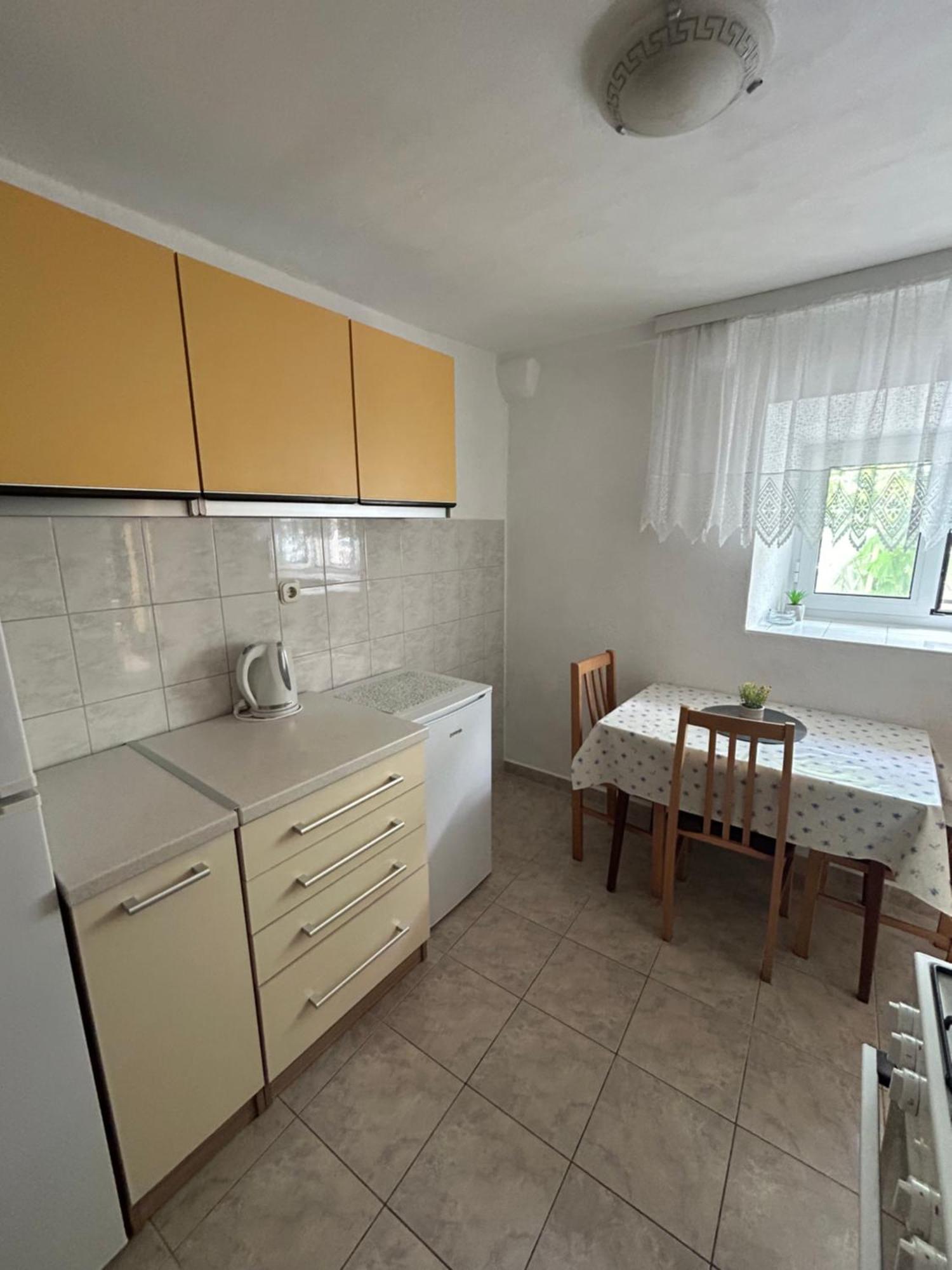Sobe Gorana Otel Živogošće Dış mekan fotoğraf