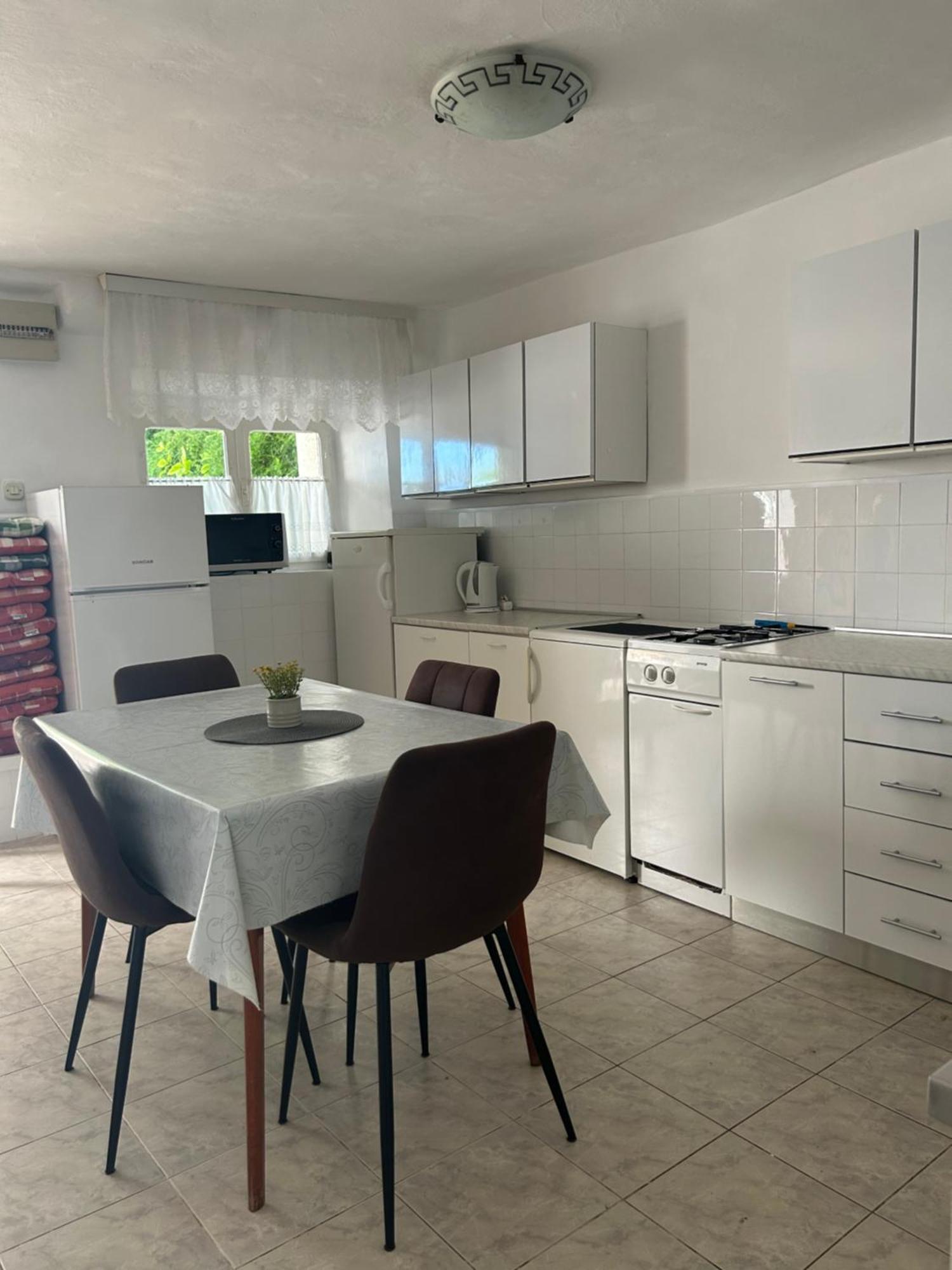 Sobe Gorana Otel Živogošće Dış mekan fotoğraf